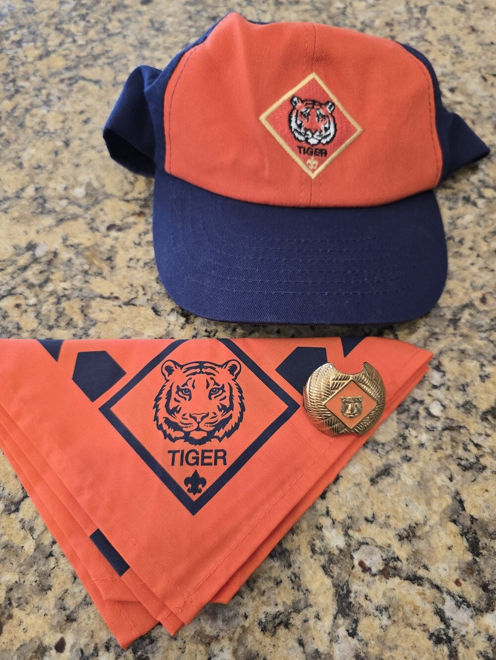 New Cub Scout Tiger Set